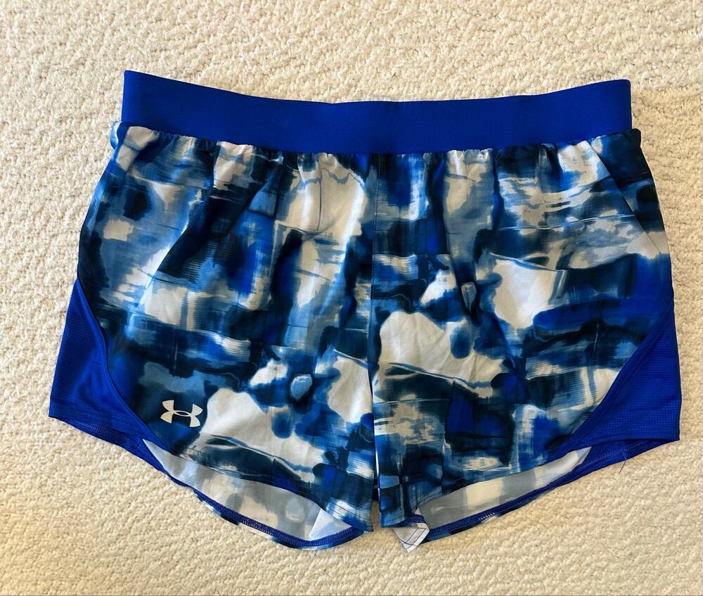 Under Armour Womens HeatGear Runnig Shorts Medium